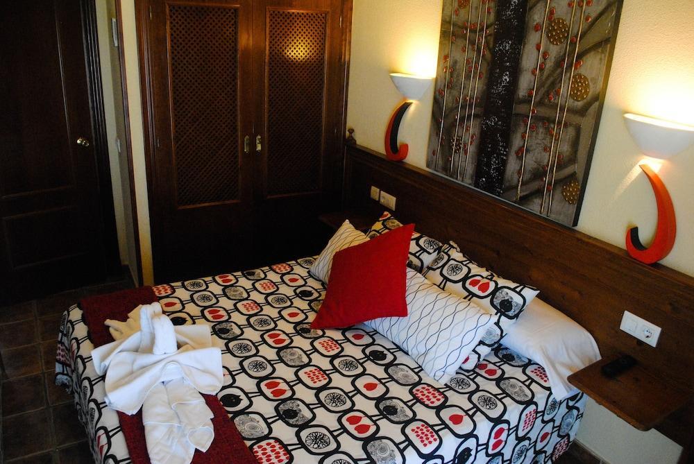 Hostal Costa De La Luz Conil De La Frontera Esterno foto