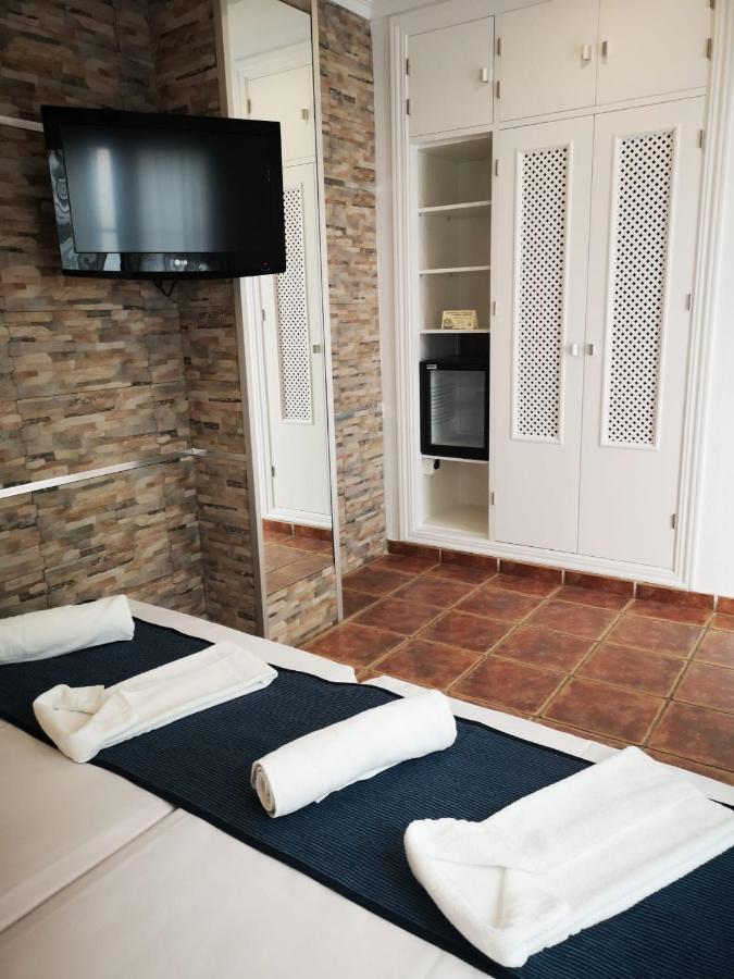 Hostal Costa De La Luz Conil De La Frontera Esterno foto