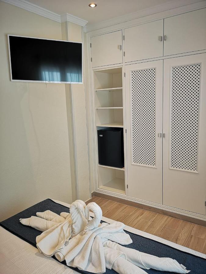 Hostal Costa De La Luz Conil De La Frontera Esterno foto