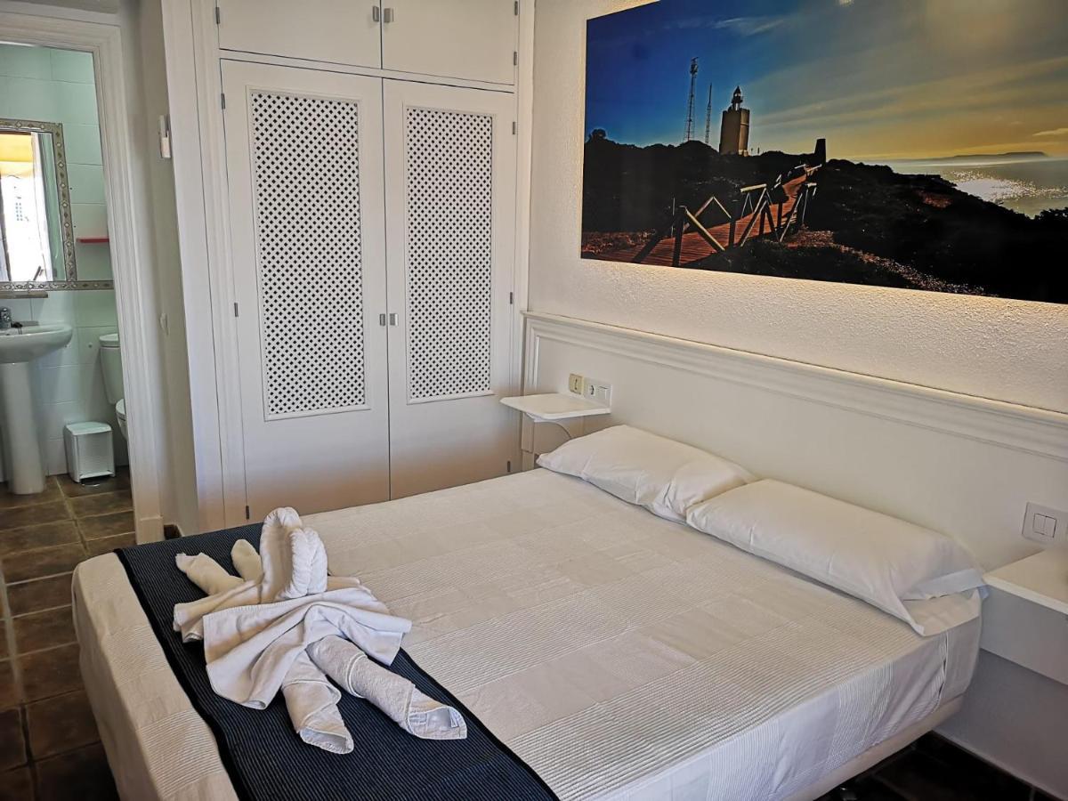Hostal Costa De La Luz Conil De La Frontera Esterno foto
