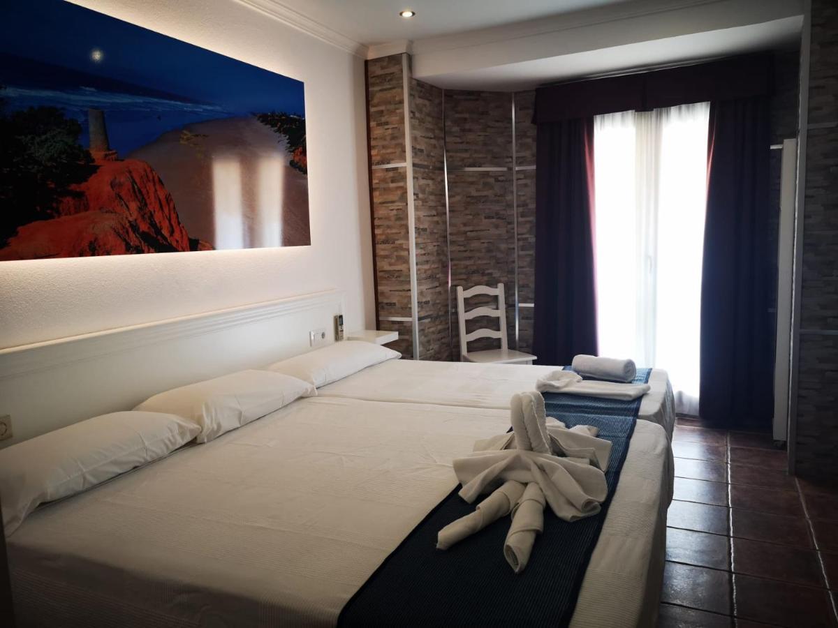 Hostal Costa De La Luz Conil De La Frontera Esterno foto