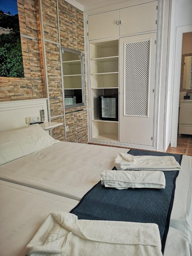 Hostal Costa De La Luz Conil De La Frontera Esterno foto