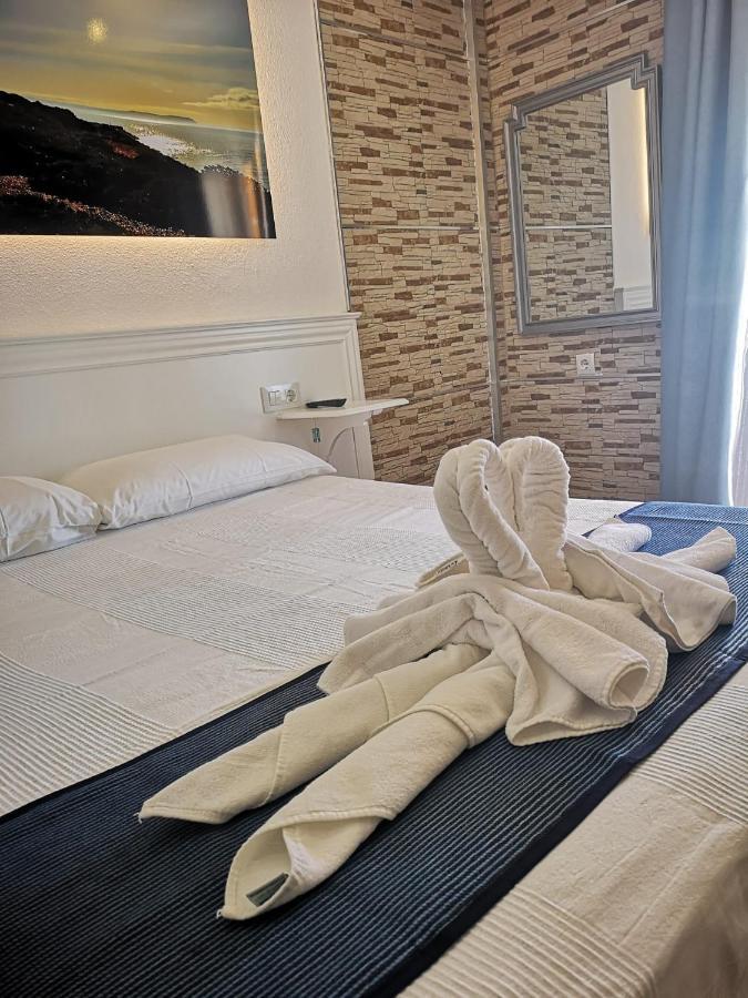Hostal Costa De La Luz Conil De La Frontera Esterno foto