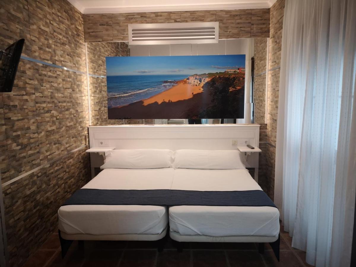 Hostal Costa De La Luz Conil De La Frontera Esterno foto